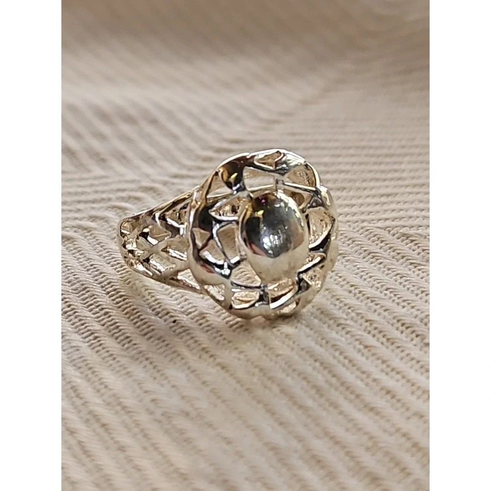 Sterling Silver Filigree Dome Ring Vintage‎ Boho Open Work Ornate Size 7.5